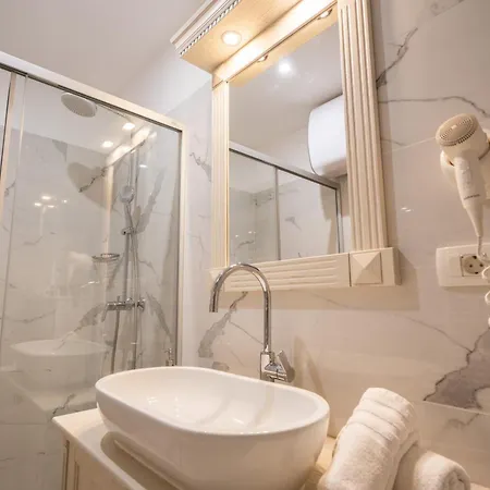 Guest house Luxury Lucija And Luka 4*