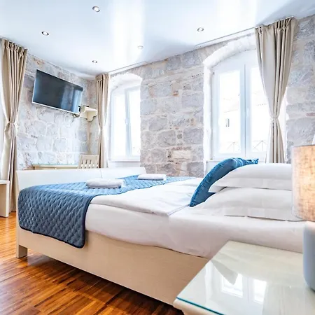 Luxury Lucija And Luka Pensionat 4*