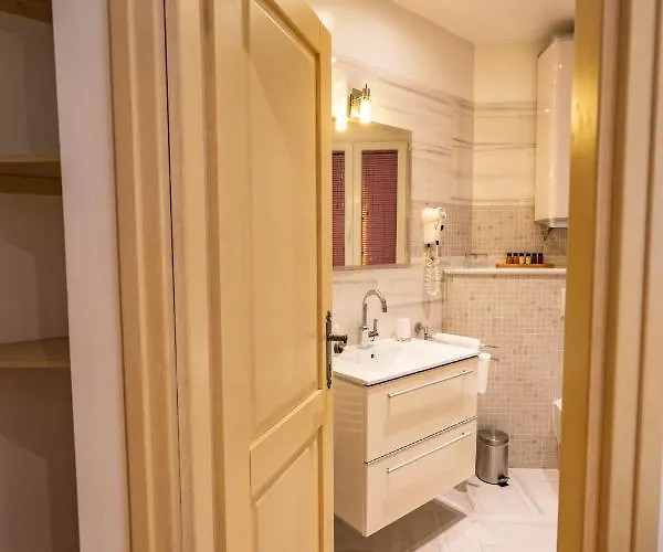 招待所 露西亚与卢卡豪华酒店 4*